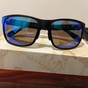 Maui Jim Blue Red Sands Black Matte